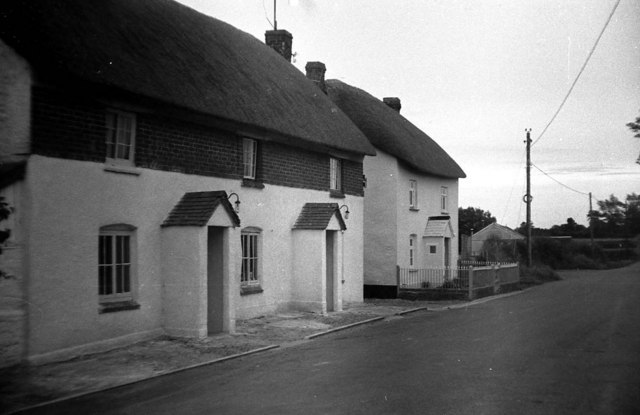 File:Village Stores, Chittlehamholt - geograph.org.uk - 198363.jpg