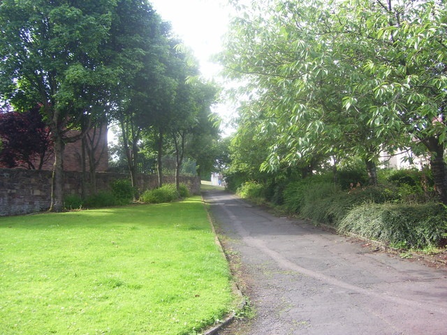 File:Whifflet Pathway - geograph.org.uk - 3572531.jpg