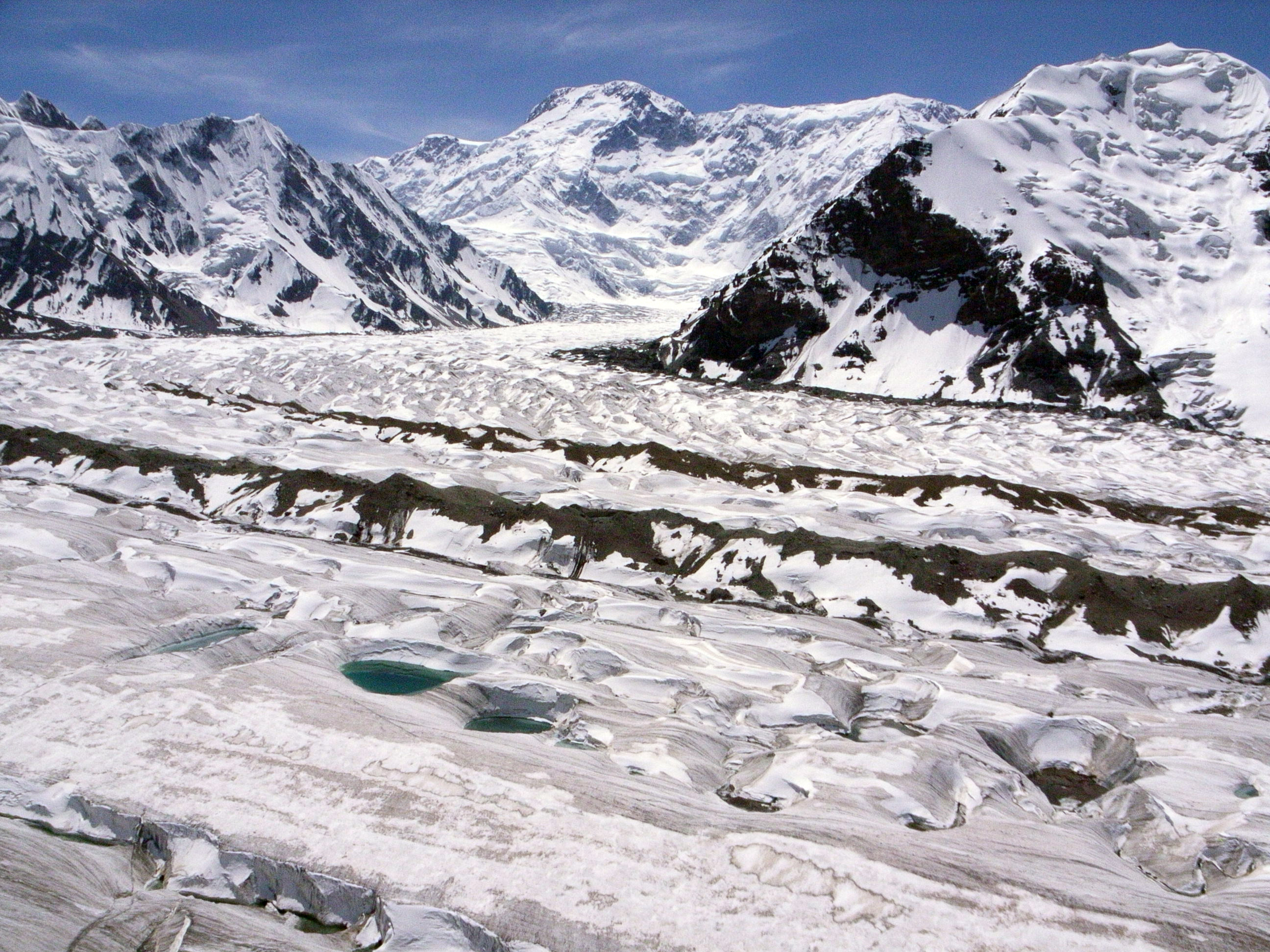File:冰川和雪山 glacier and snow mountain (4121518551).jpg
