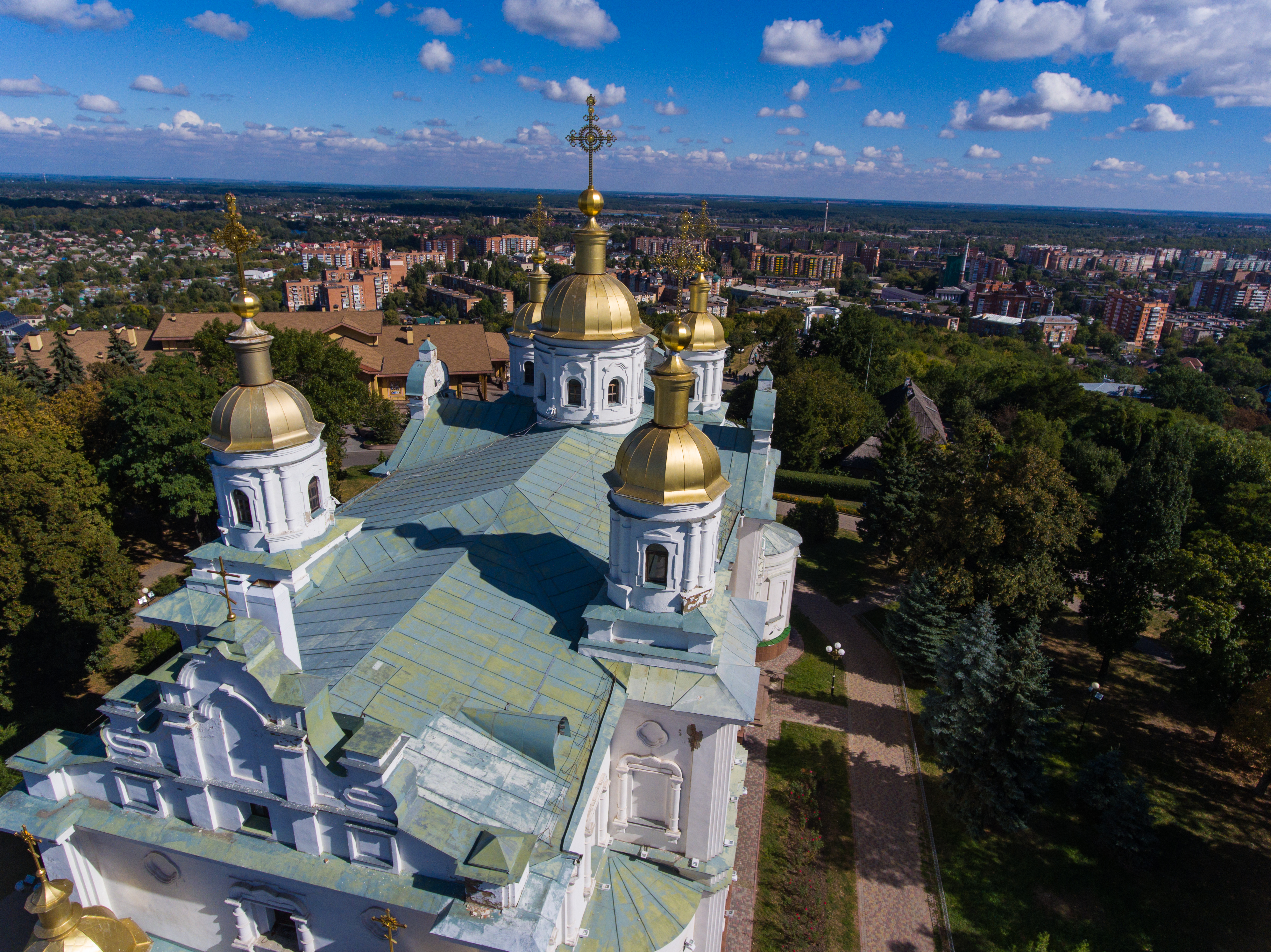 Вяткино Успенский храм. Гадяч. Собор Успения фото сверху.