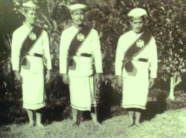 File:2012 08 26 Polizisten in deutscher Uniform auf Samoa DSCI0590.JPG