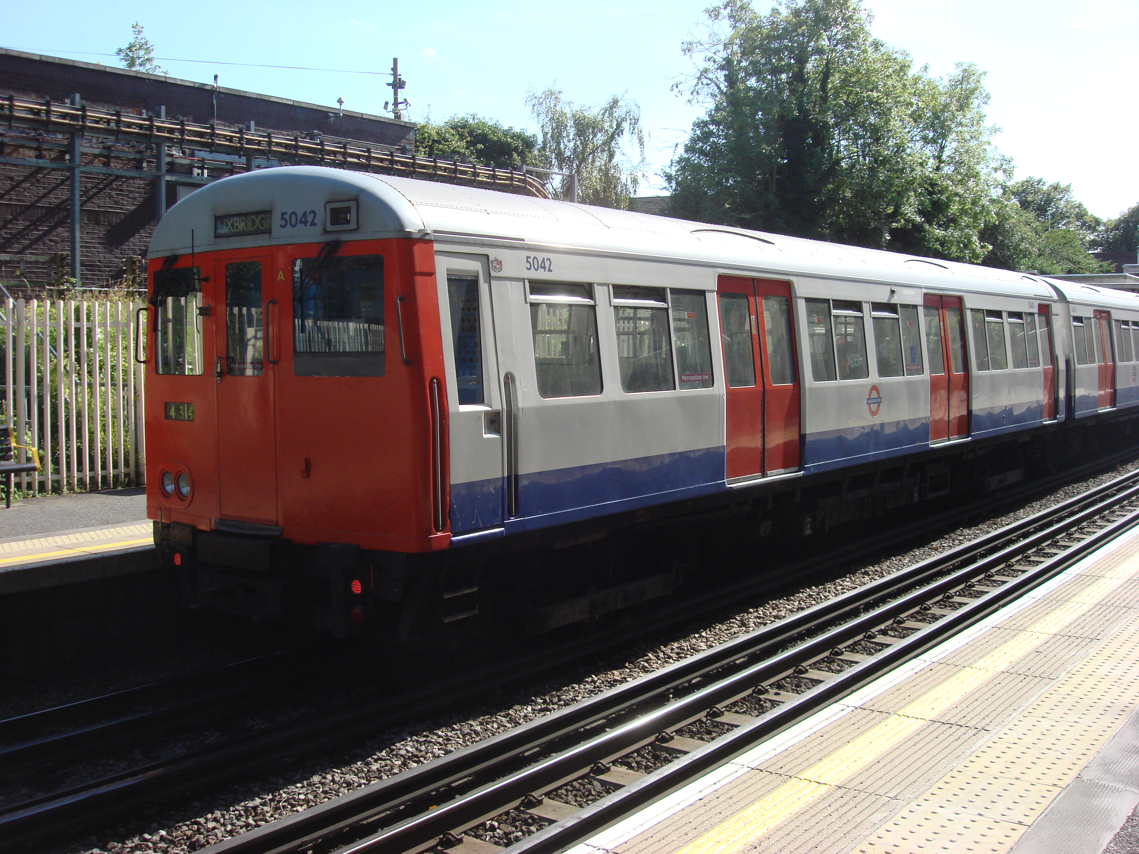 London Underground A60 and A62 Stock - Wikipedia