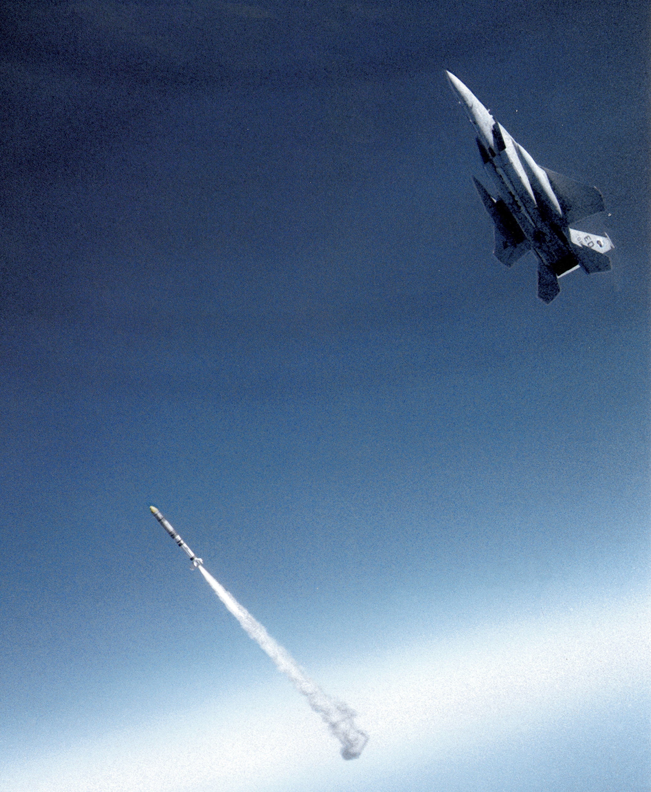 F-15 launching ASM-135 ASAT. Beautiful!