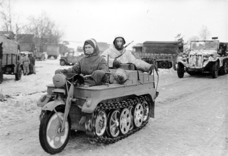 WW2 Photo German Half-Tracks on the Eastern Front WWII World War Two Russia