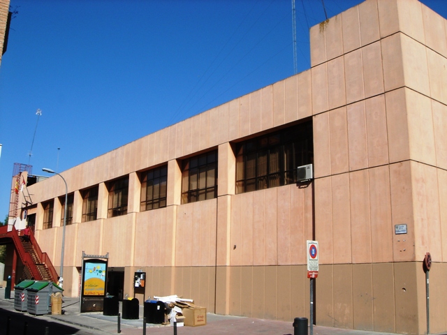 File:Bus terminal in Toledo Spain.JPG