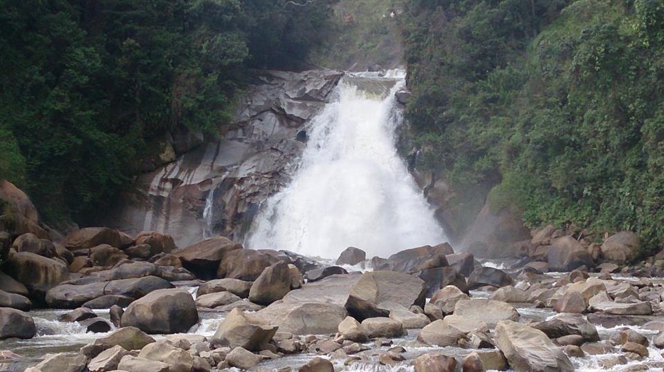 Cascada la novia водопад