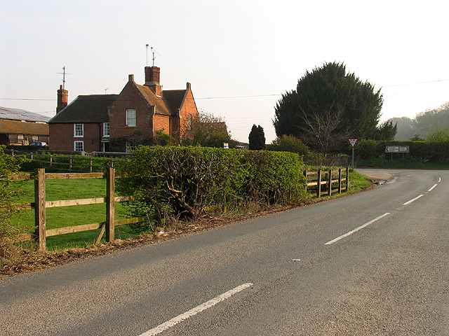 File:Early Morning at Malthouse Farm nr Bradfield - geograph.org.uk - 4997.jpg