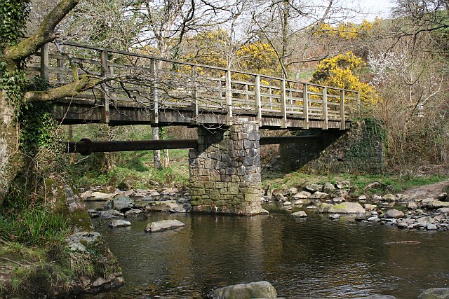 Footbridge over the River Tavy - geograph.org.uk - 157639