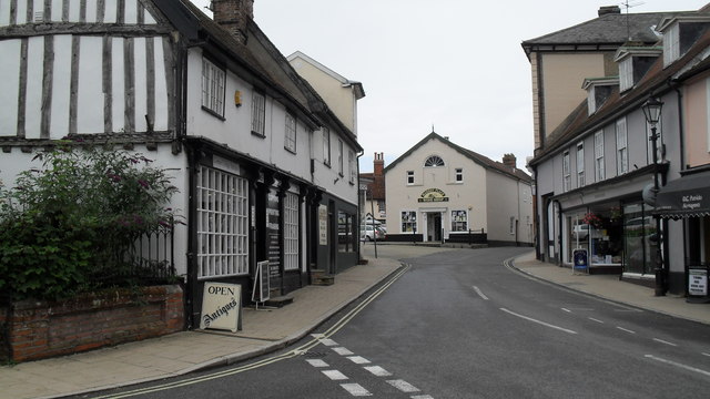 Halesworth town centre - geograph.org.uk - 2123271