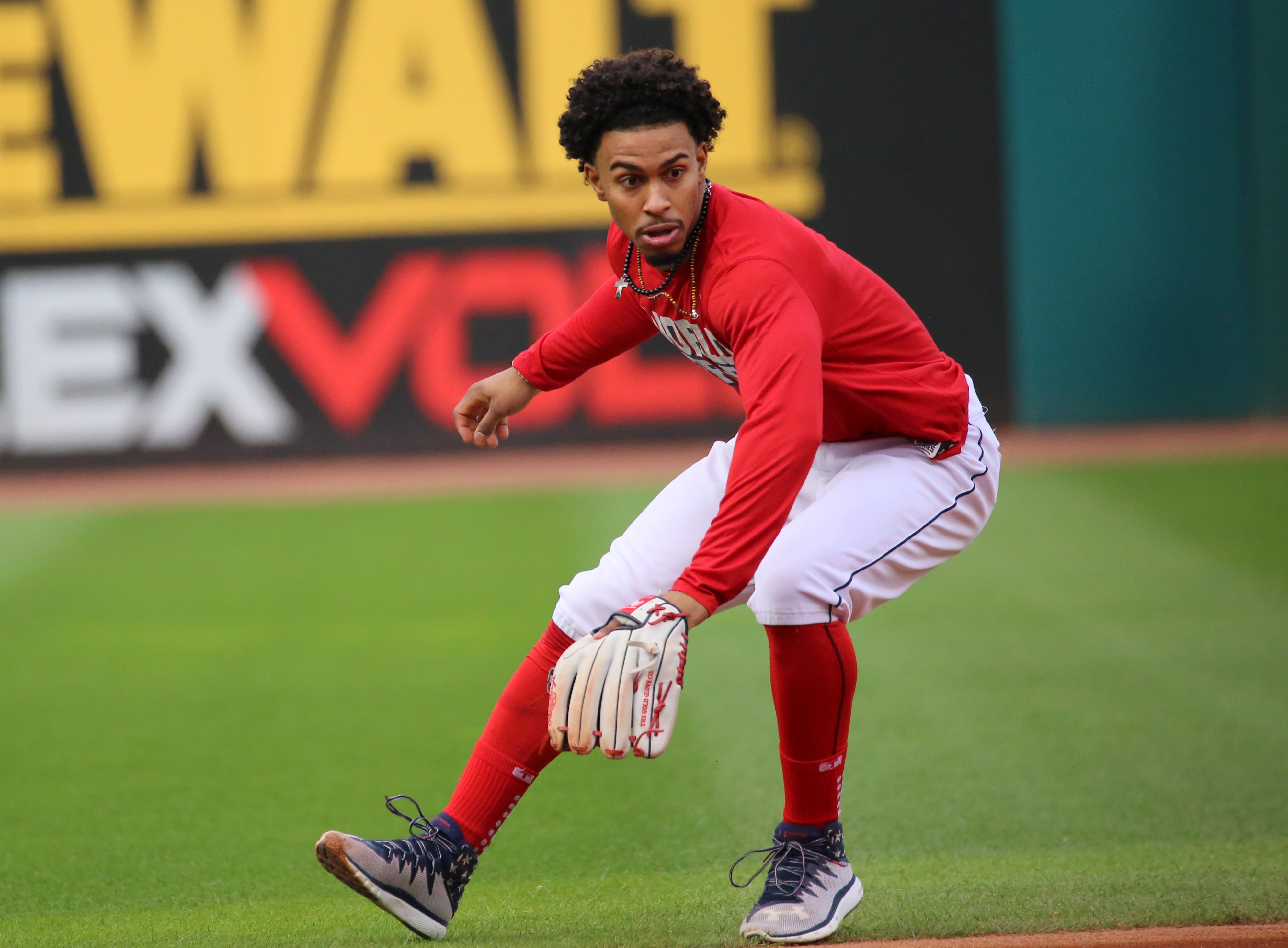 Cleveland Indians Francisco Lindor sets to throw to first against the  Detroit Tigers at Comeric…