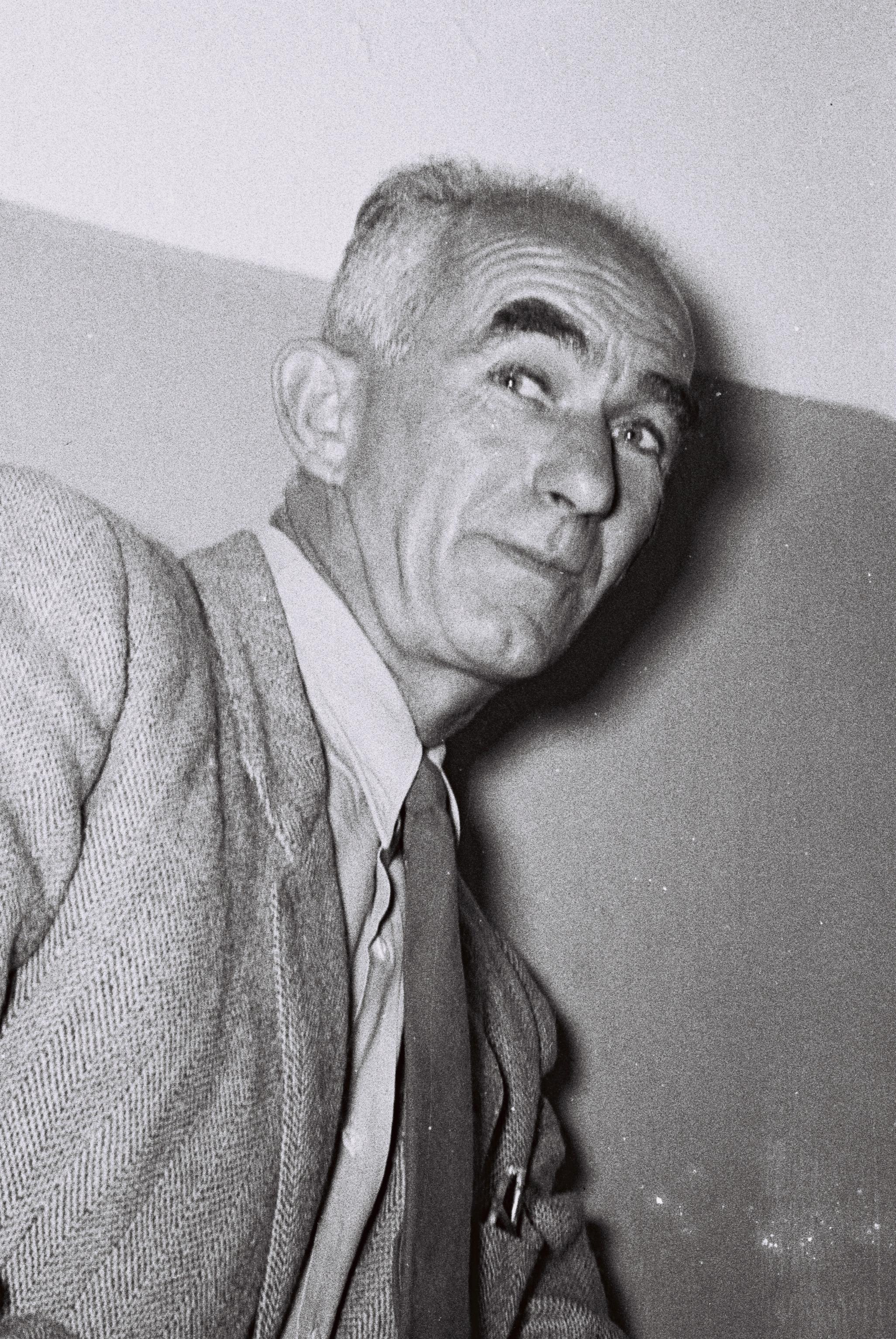 Isser Beeri 1949.jpg