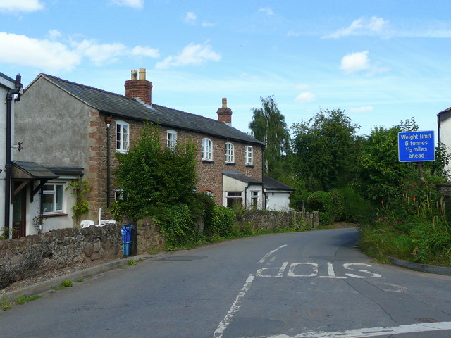 File:Linton Road, Bromsash - geograph.org.uk - 891173.jpg