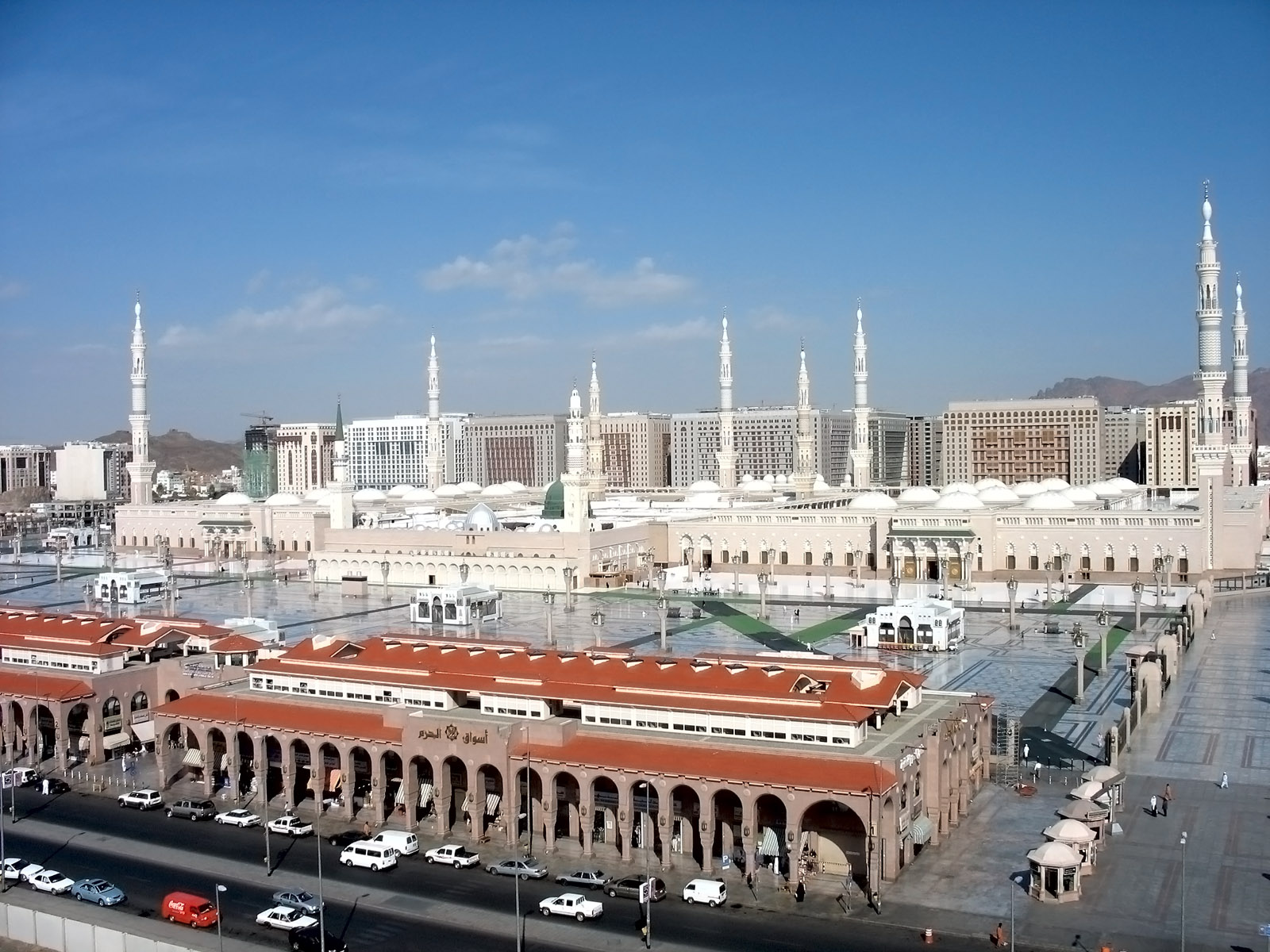 2 kaum terbesar di madinah