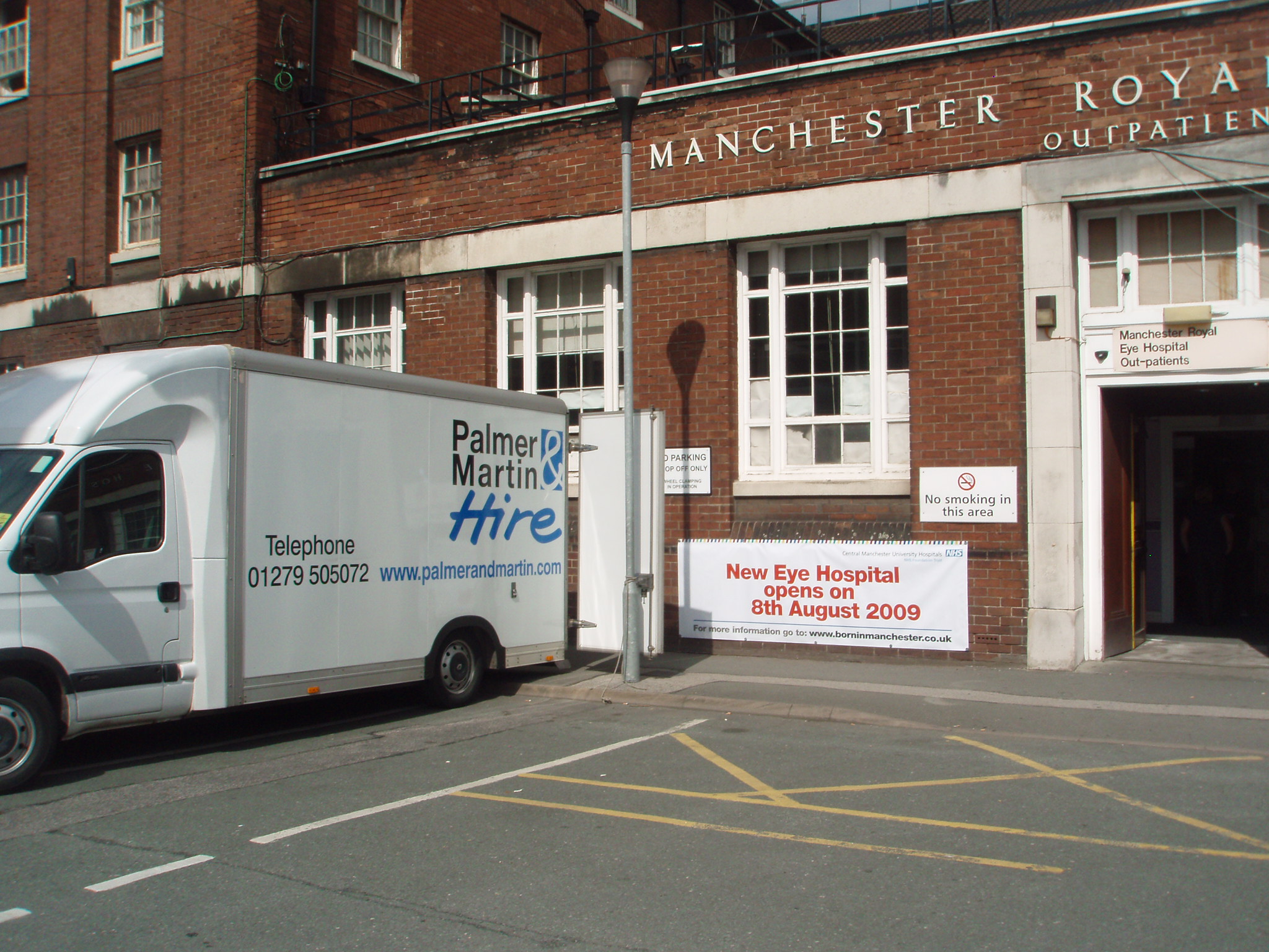 File:Manchester Royal Eye Hospital.jpg - Wikipedia