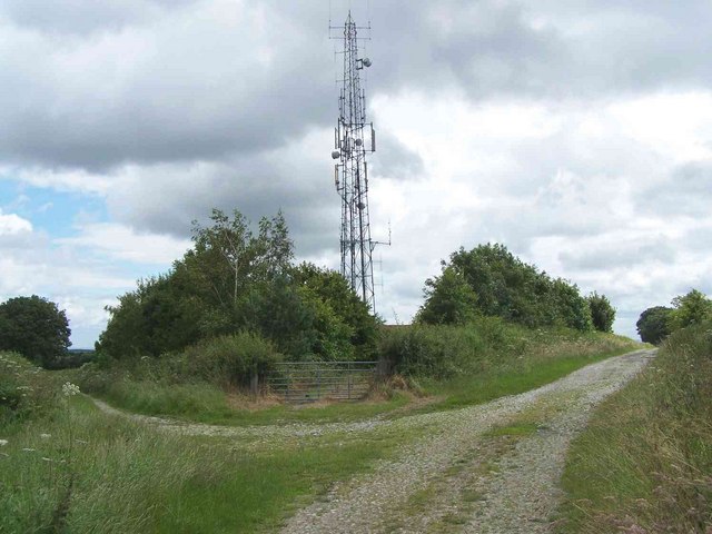 File:Mast Near Bourton Westwood - geograph.org.uk - 494325.jpg