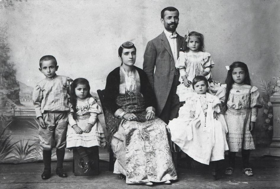 traditional greek family