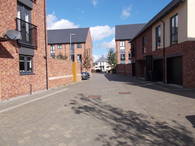 File:Redpoll Drive - Siskin Way - geograph.org.uk - 5137504.jpg