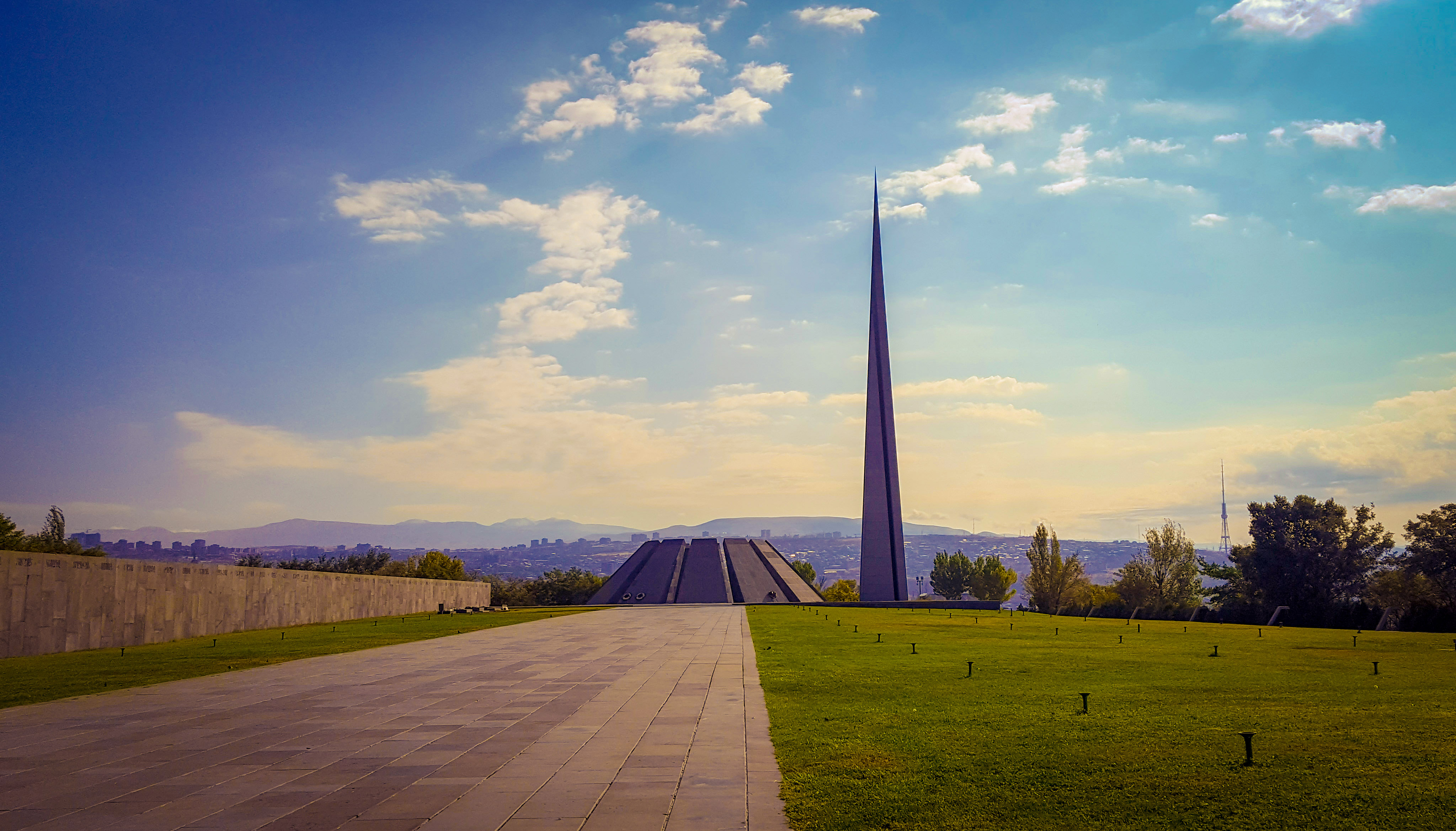 Цицернакаберд армения фото