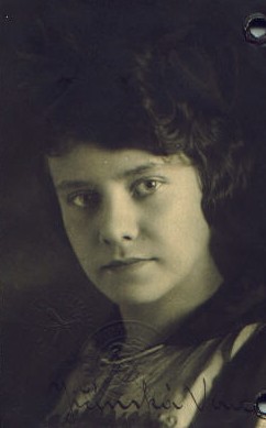 File:Věra Jičínská (1898-1961).jpg