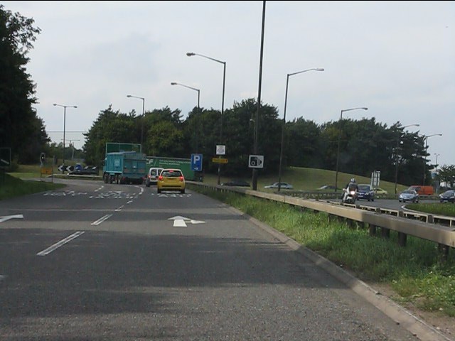 File:A417 approaching Barnwood roundabout - geograph.org.uk - 2091506.jpg