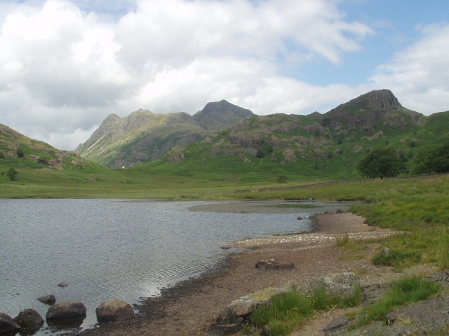 File:Blea Tarn - geograph.org.uk - 554124.jpg