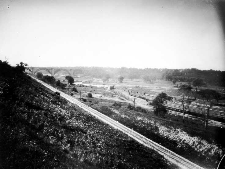 File:CNR Rosedale yards Toronto 1920s.jpg