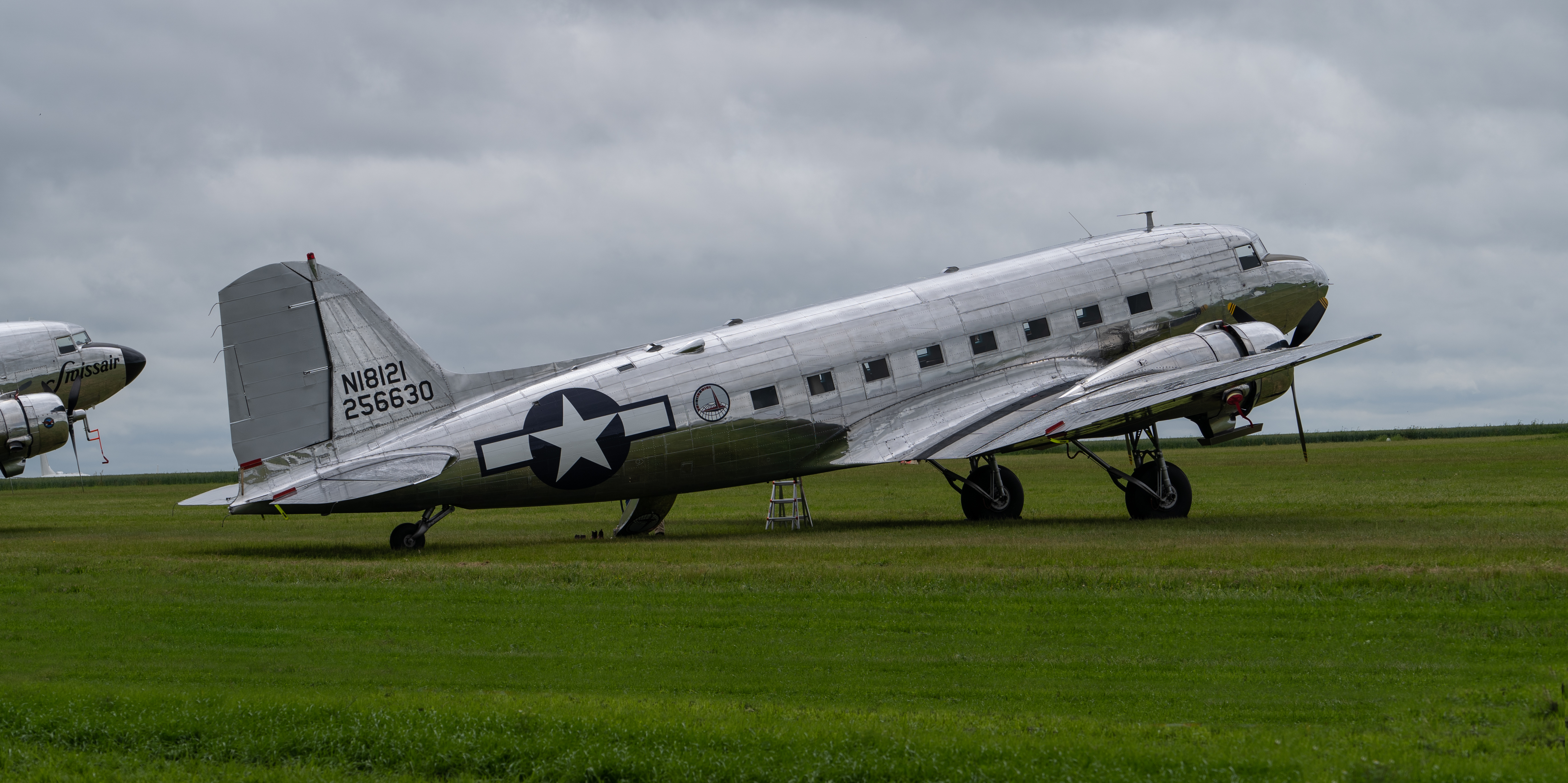 Douglas DC-3 - Wikipedia