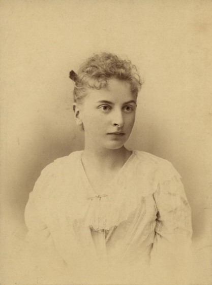 File:Inessa Armand young.jpeg