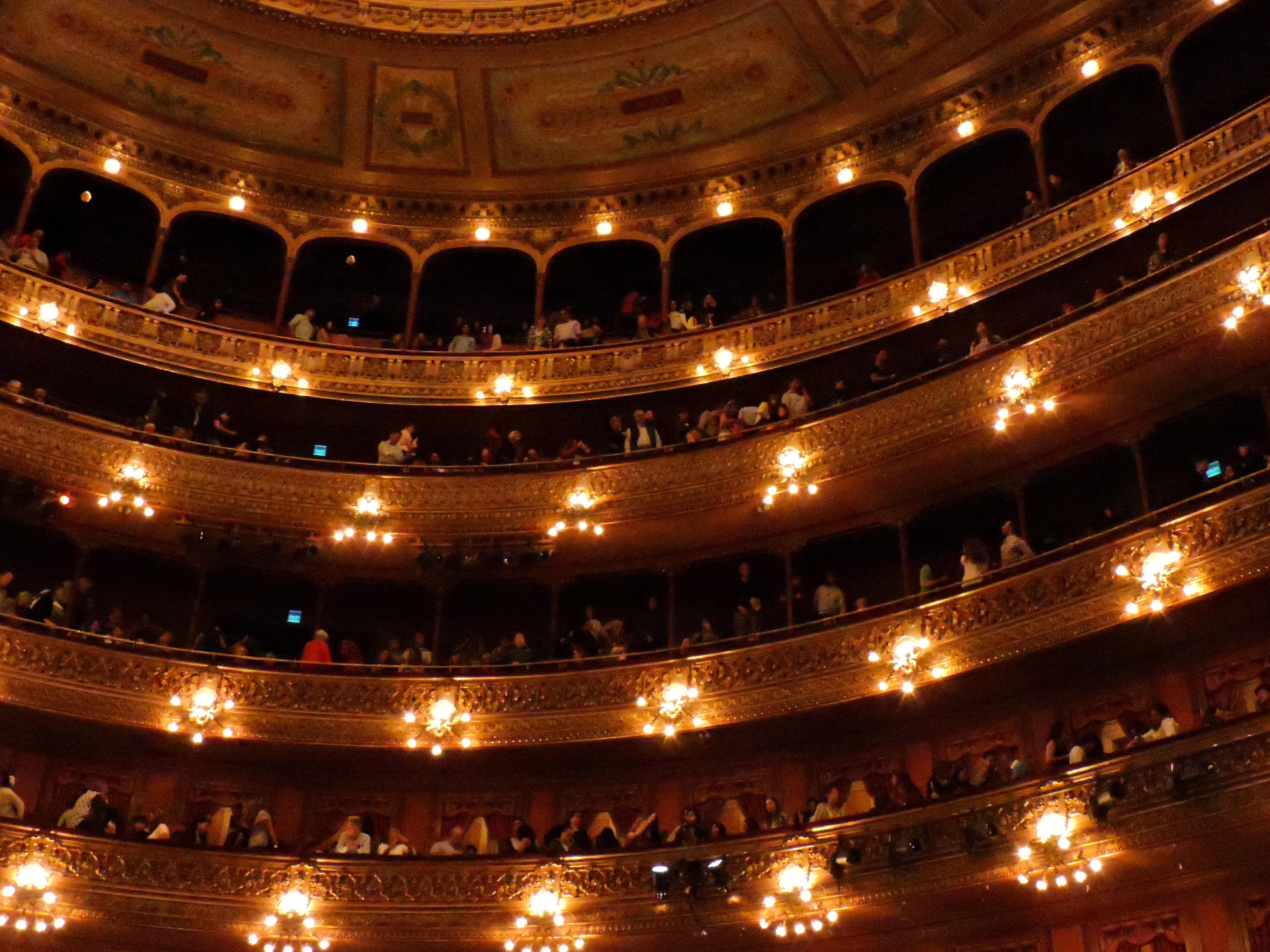 Como funcionan los abonos del teatro real