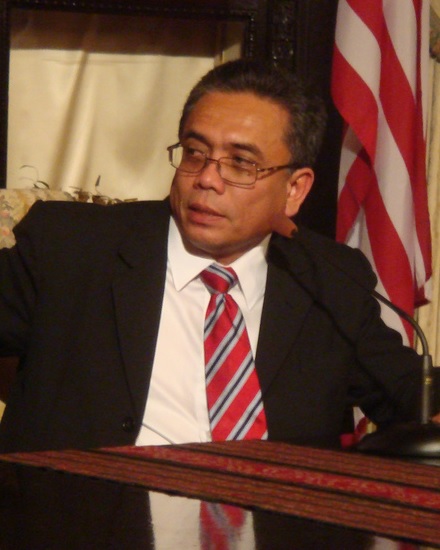 File:Irwandi Yusuf 2007 cropped.jpg