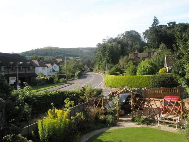 File:Looking from Brooklyn Cottages down the B5477 - geograph.org.uk - 1452346.jpg
