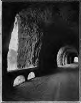 <span class="mw-page-title-main">Mitchell Point Tunnel</span> Former tunnel of the Historic Columbia River Highway