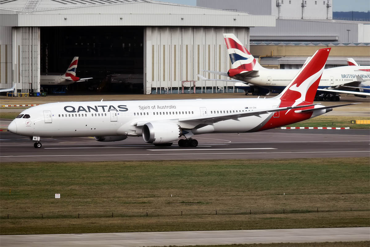 Qantas round the sales world fares