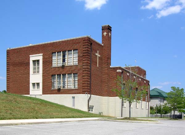 File:Roanoke Catholic School.jpg