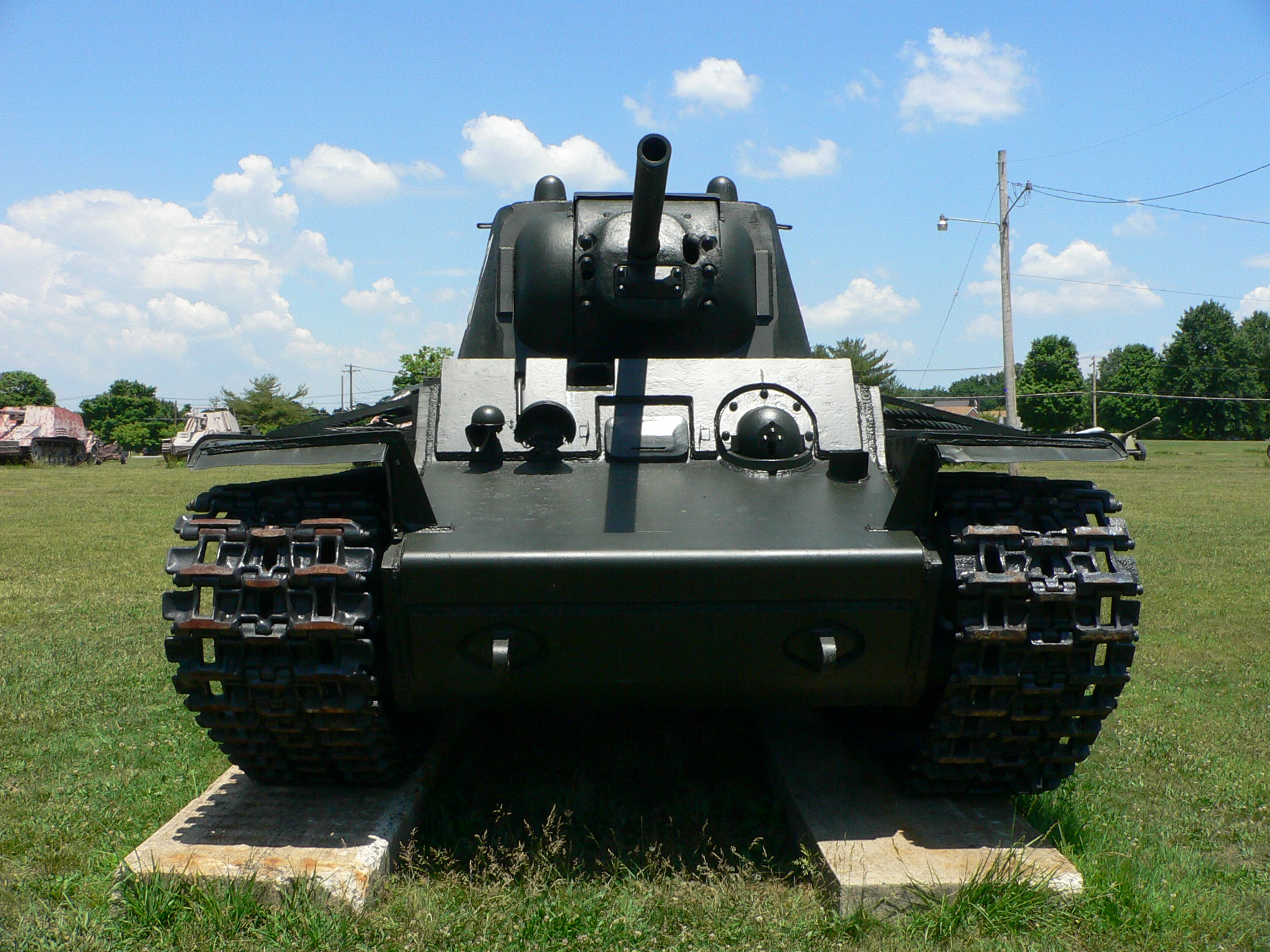 File:Soviet KV tank 1.jpg - Wikimedia Commons