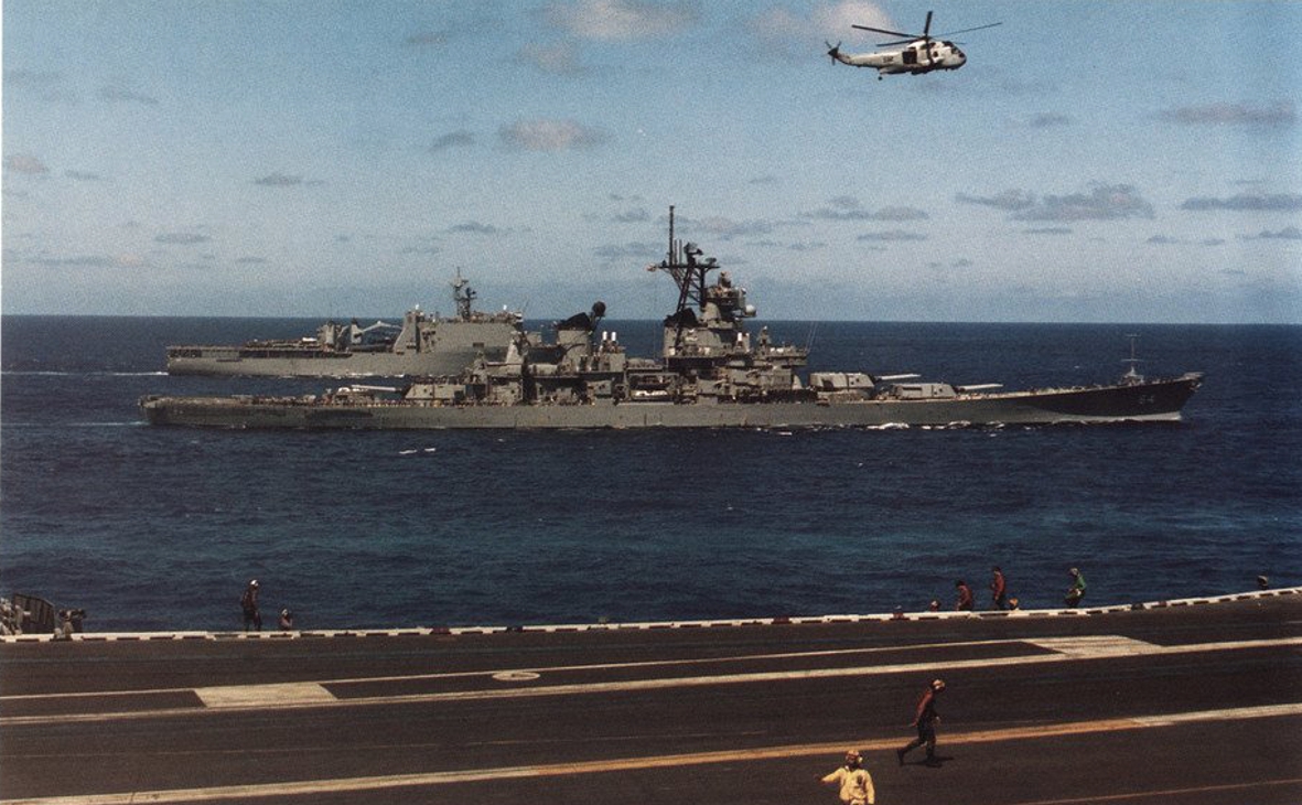 USS_Wisconsin_%28BB-64%29_at_sea_c1990.j