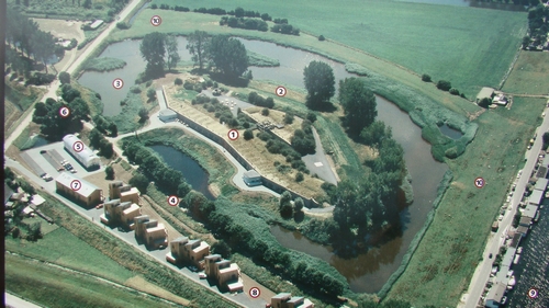 File:Vijfhuizen fort bord.jpg