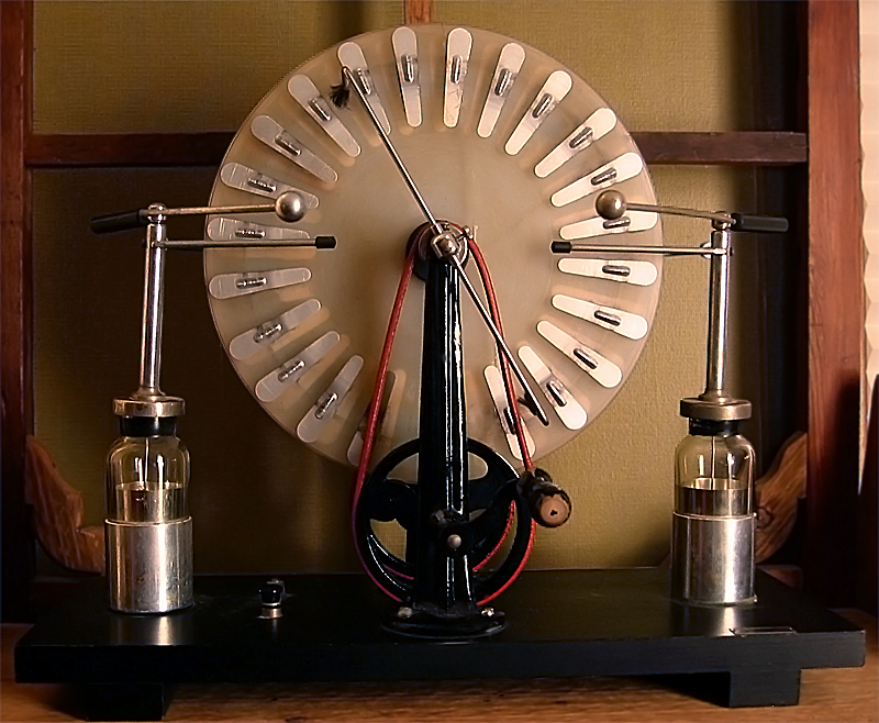 holtz electrostatic generator