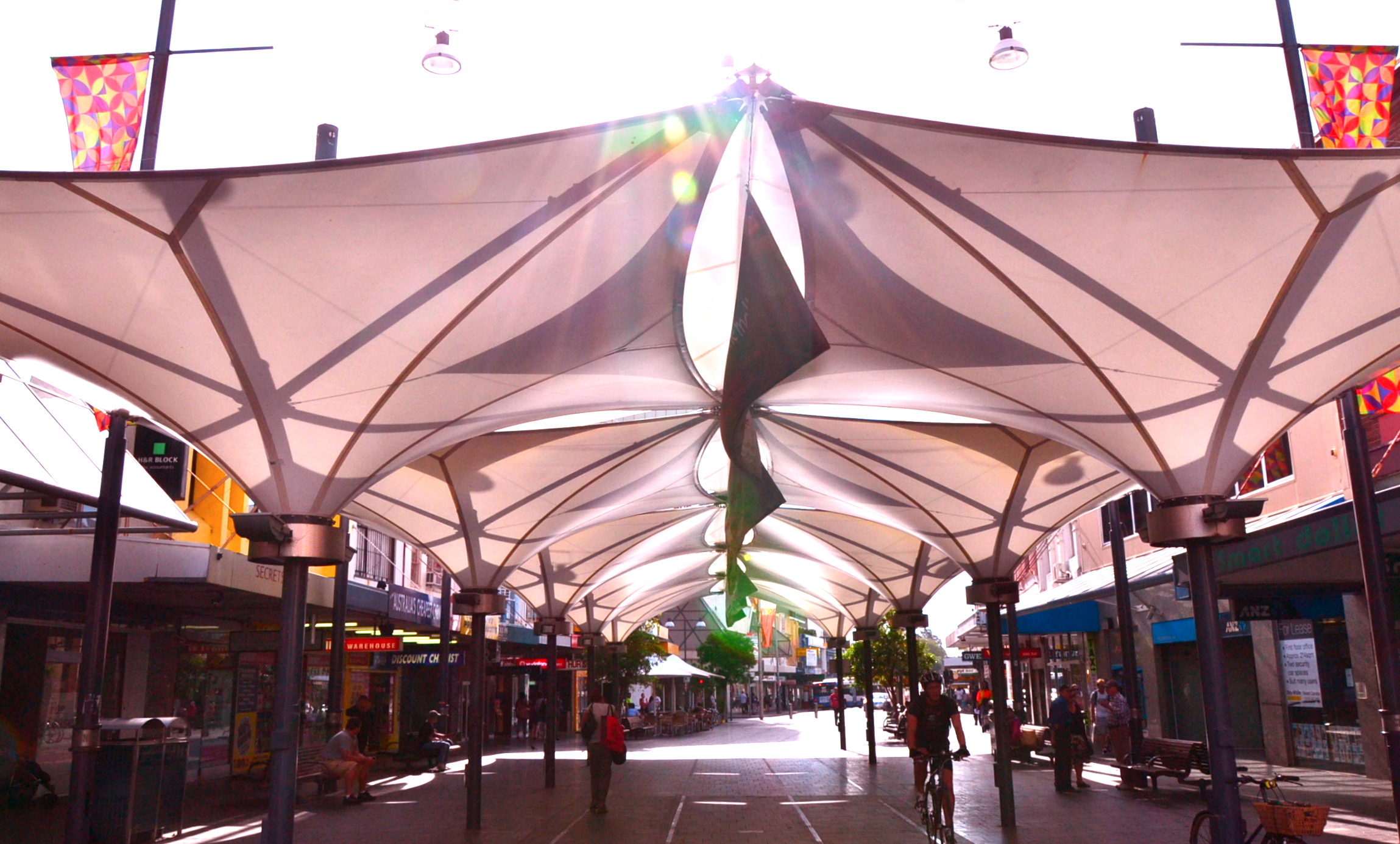 File:Westfield Bondi Junction 009.jpg - Wikimedia Commons