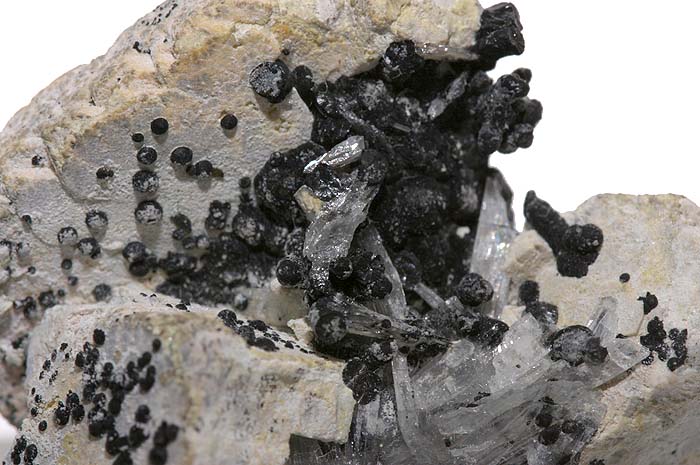 File:Alamosite-Leadhillite-Melanotekite-ea6b.jpg