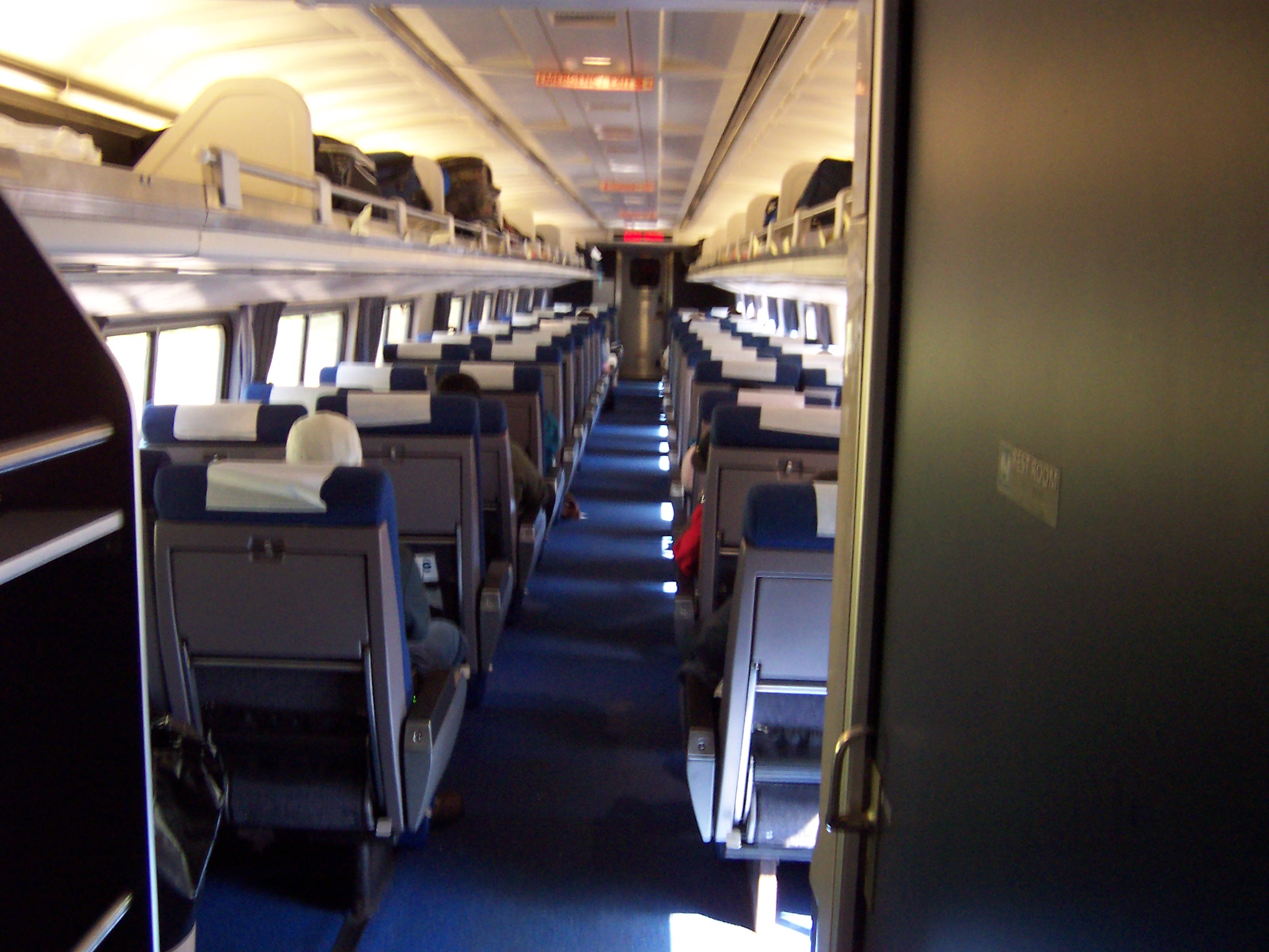 seats on amtrak texas eagle