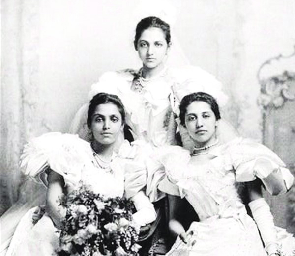 File:Bamba, Catherine and Sophia.jpg