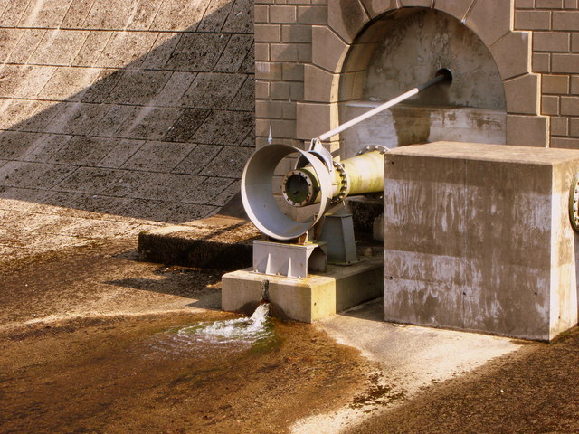 Ben Crom Reservoir (detail) - geograph.org.uk - 640950