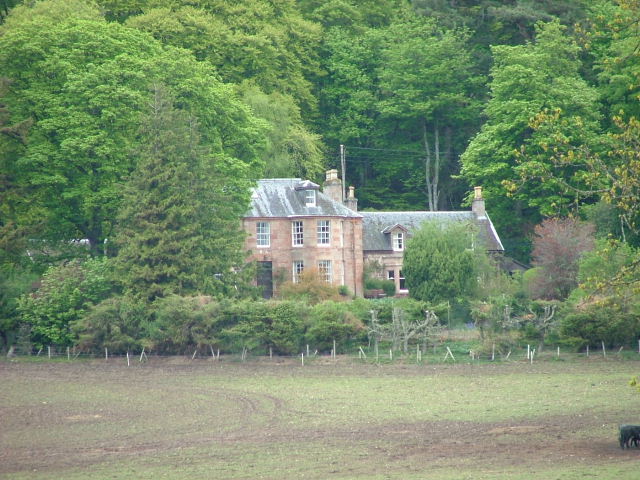 File:Coulmore House - geograph.org.uk - 171180.jpg