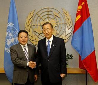 UN Secretary General Ban Ki-moon and Elbegdorj meet at the UN Headquarters on 19 September 2011