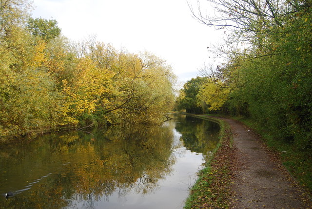 File:Grand Union Canal - Paddington Branch - geograph.org.uk - 3781260.jpg