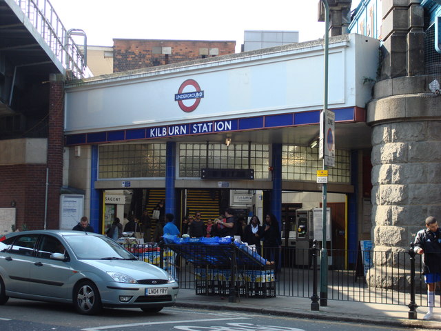 File:Kilburn Tube Station Entrance - geograph.org.uk - 549315.jpg