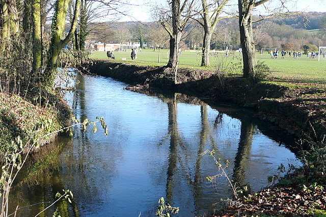 River Wye at Wooburn Green - geograph.org.uk - 2187485