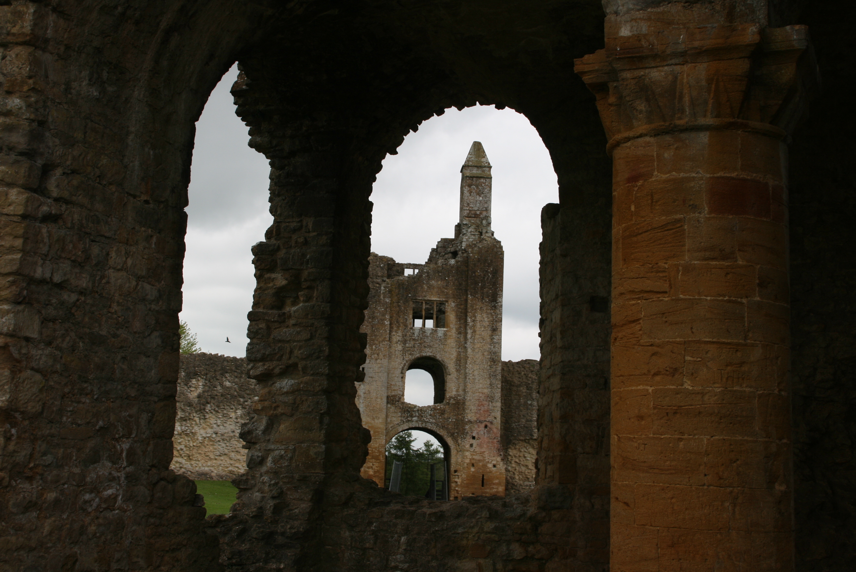 Старая крепость отзывы. Old Castle. Шербон. Sherborne.