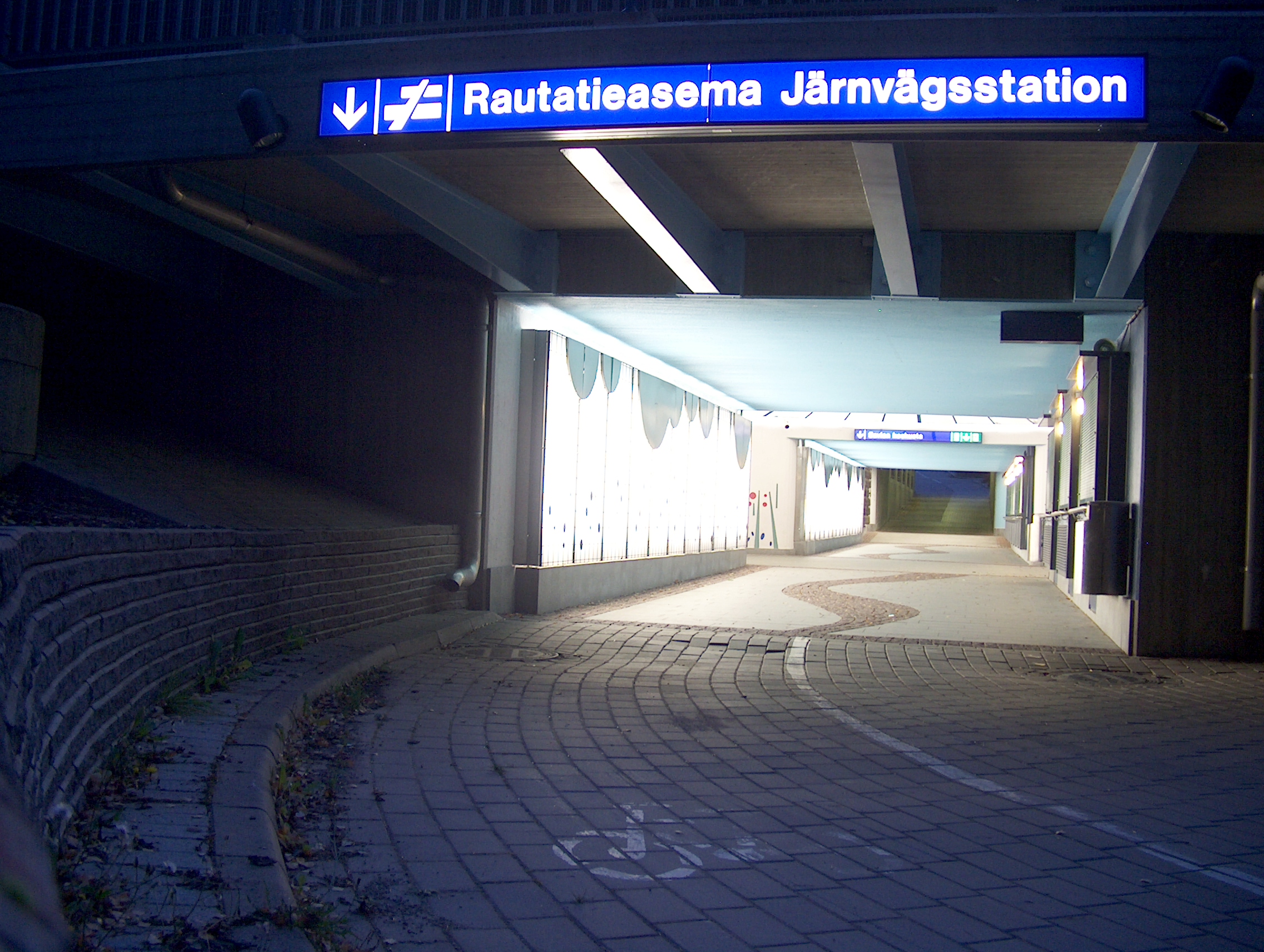 File:The underpass H0174 Savion aseman alikulku  - Wikimedia Commons